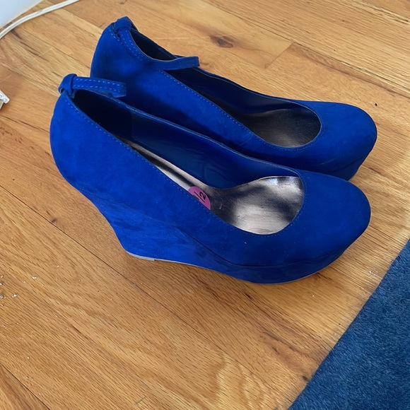 Madden Girl Platform Wedge Heel Blue Suede - Picture 2 of 5